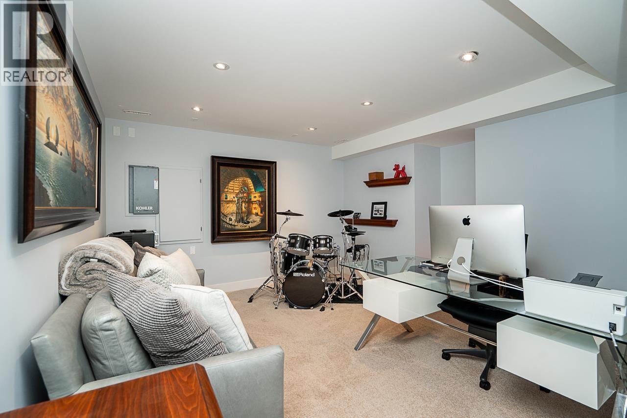 2007 Larson Road, North Vancouver, British Columbia  V7M 3A1 - Photo 29 - R3045965