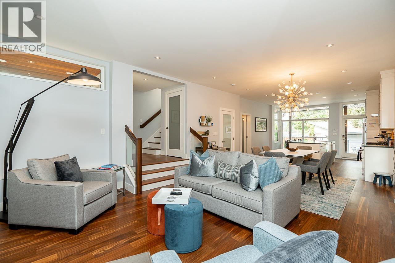 2007 Larson Road, North Vancouver, British Columbia  V7M 3A1 - Photo 7 - R3045965