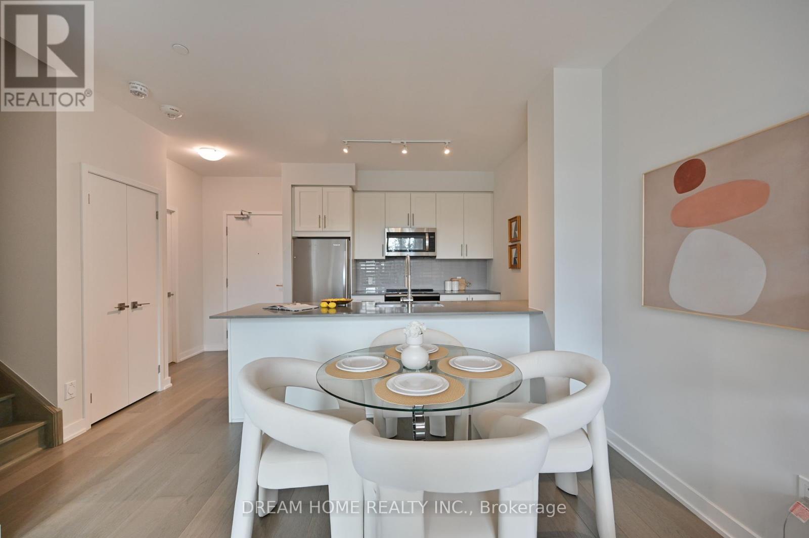 Th8 - 4055 Parkside Village Drive, Mississauga (Creditview), Ontario  L5B 0K8 - Photo 9 - W12393033