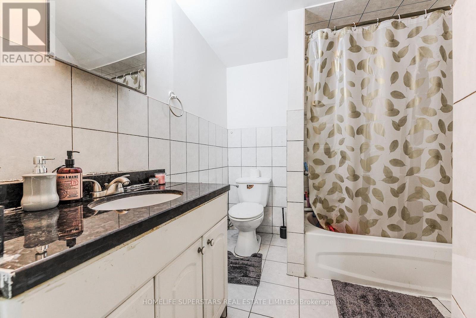 3 Lightwood Drive, Toronto (Thistletown-Beaumonde Heights), Ontario  M9V 2Z1 - Photo 33 - W12393034