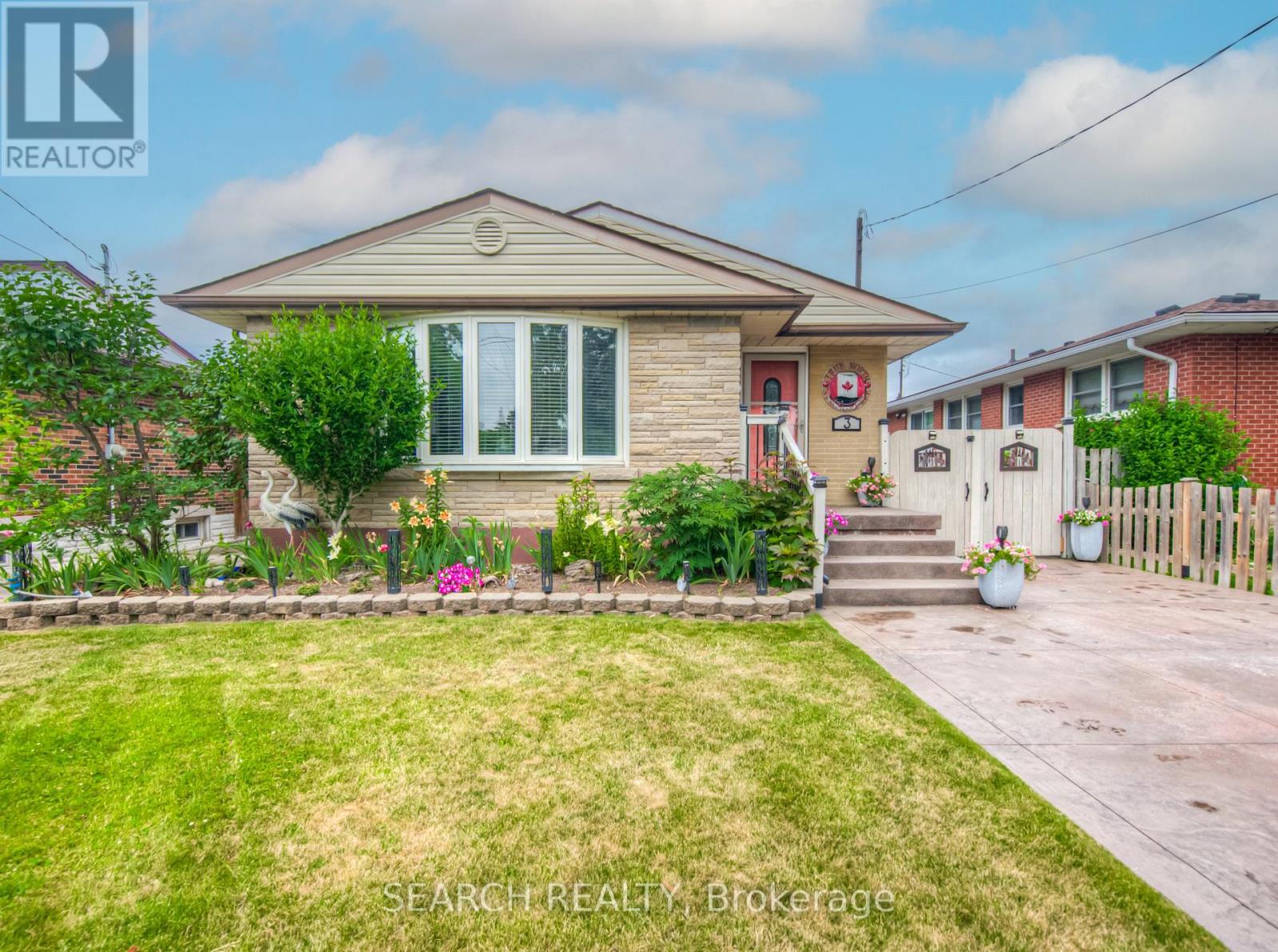 3 KENWOOD CRESCENT, Hamilton, Ontario