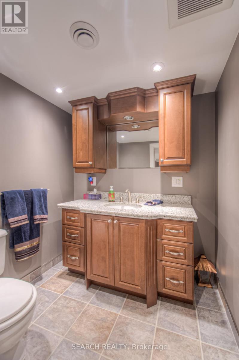 3 Kenwood Crescent, Hamilton (Huntington), Ontario  L8T 1W3 - Photo 31 - X12393032