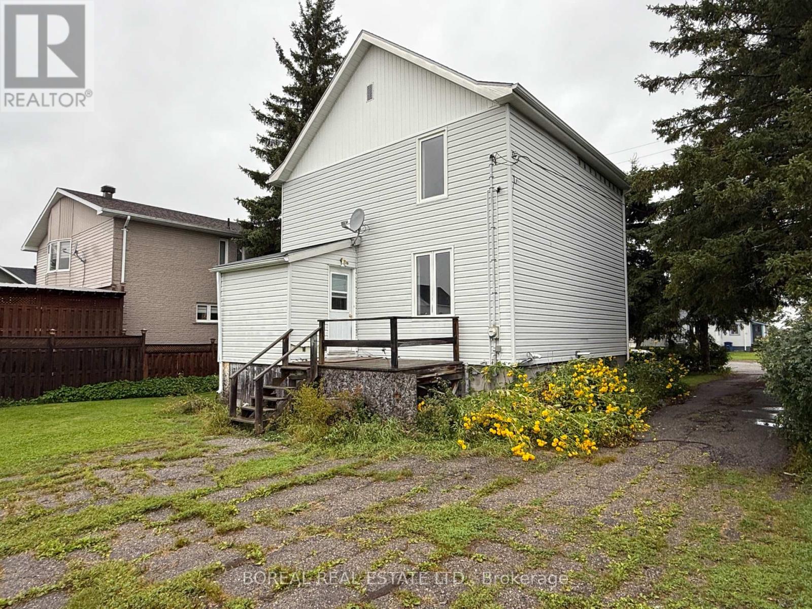 59 Second Avenue, Smooth Rock Falls, Ontario  P0L 2B0 - Photo 7 - T12393077