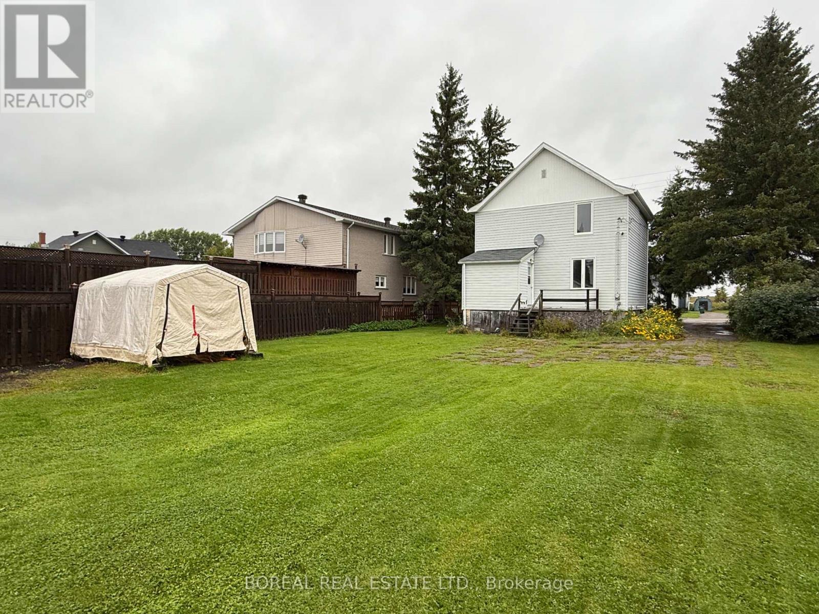 59 Second Avenue, Smooth Rock Falls, Ontario  P0L 2B0 - Photo 9 - T12393077