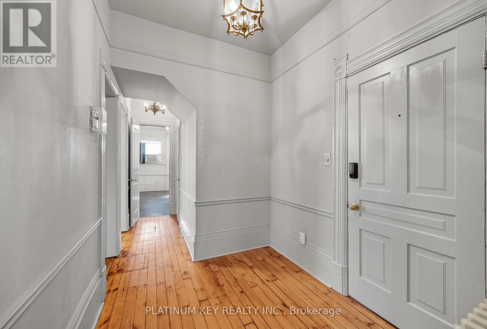 603 Queens Avenue, London East, Ontario  N6B 1Y9 - Photo 7 - X12393041