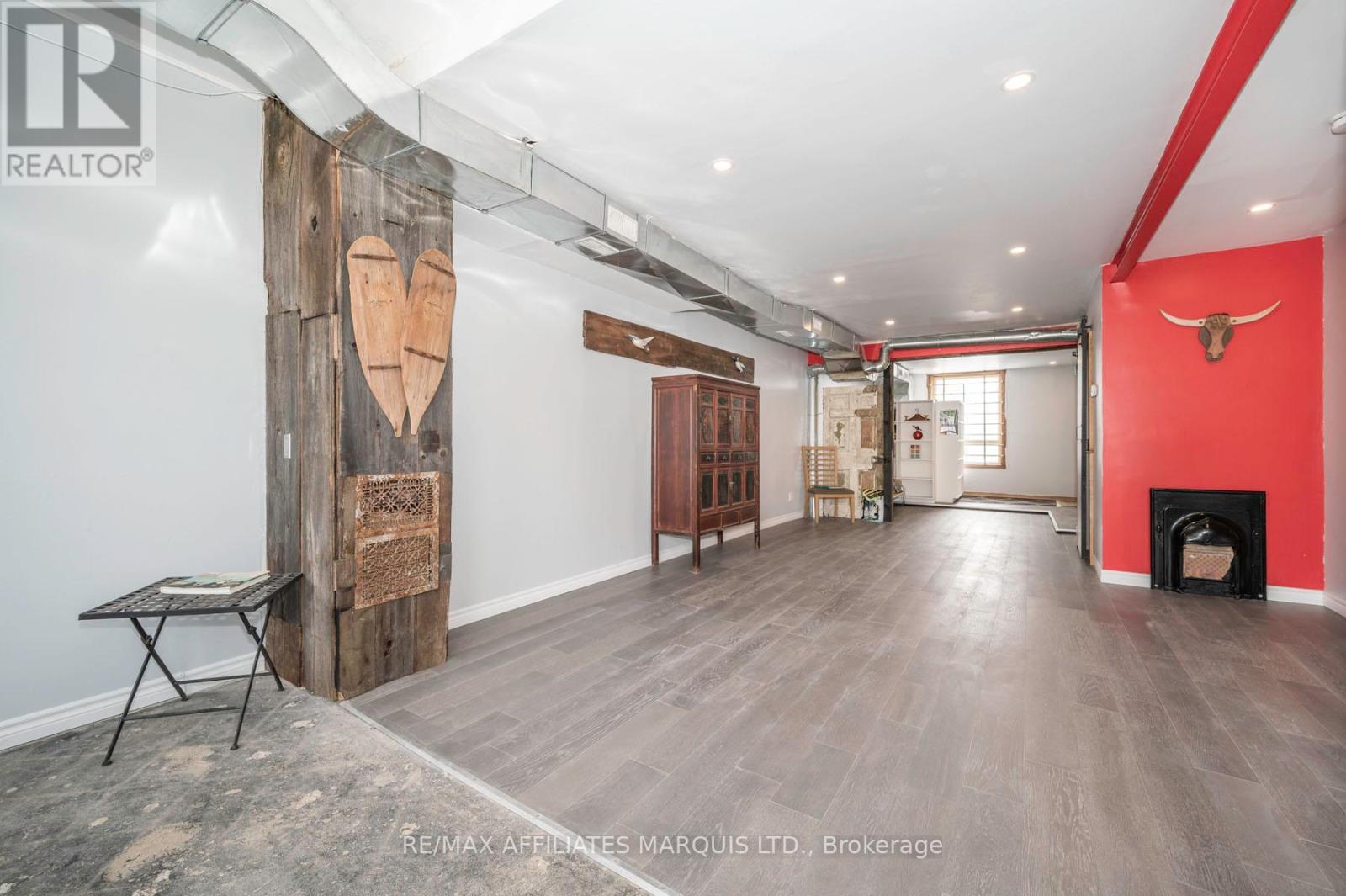 155 Montreal Road, Cornwall, Ontario  K6H 1B2 - Photo 3 - X12393058