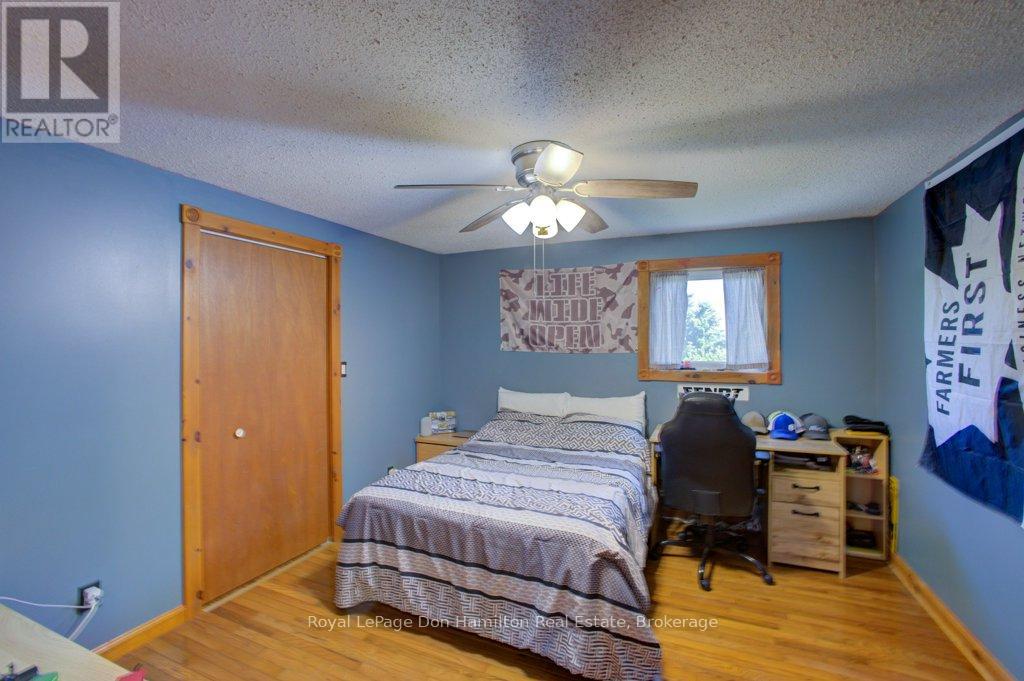 8298 8 Concession, Mapleton, Ontario  N0G 2K0 - Photo 21 - X12393089