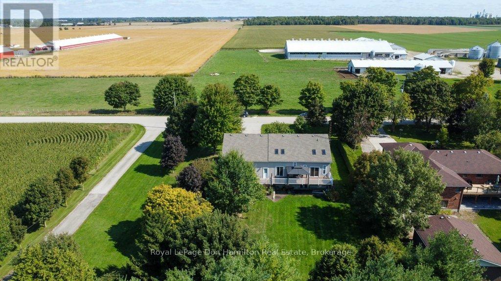 8298 8 Concession, Mapleton, Ontario  N0G 2K0 - Photo 37 - X12393089