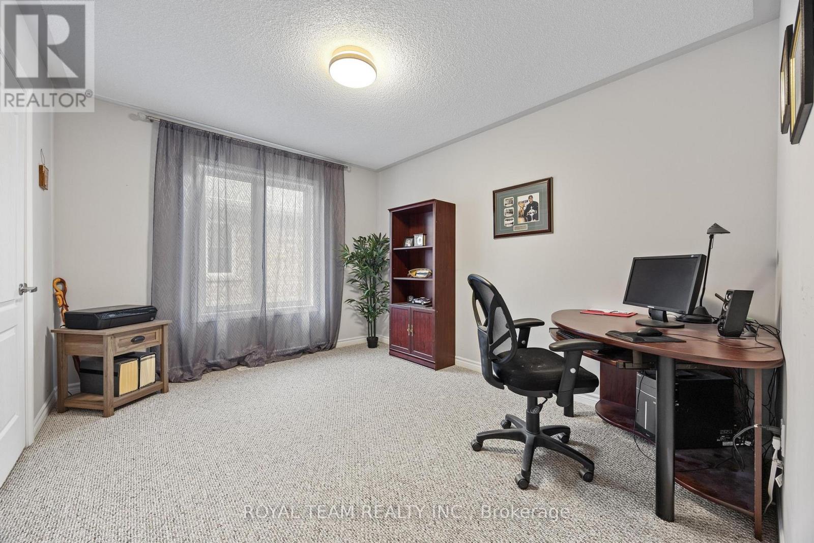 218 Richardson Crescent, Bradford West Gwillimbury, Ontario  L3Z 0R6 - Photo 22 - N12393054