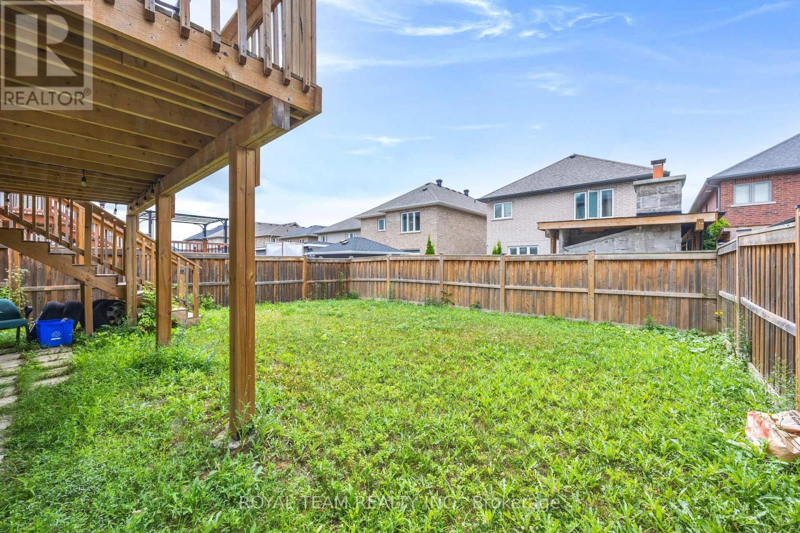 218 Richardson Crescent, Bradford West Gwillimbury, Ontario  L3Z 0R6 - Photo 39 - N12393054