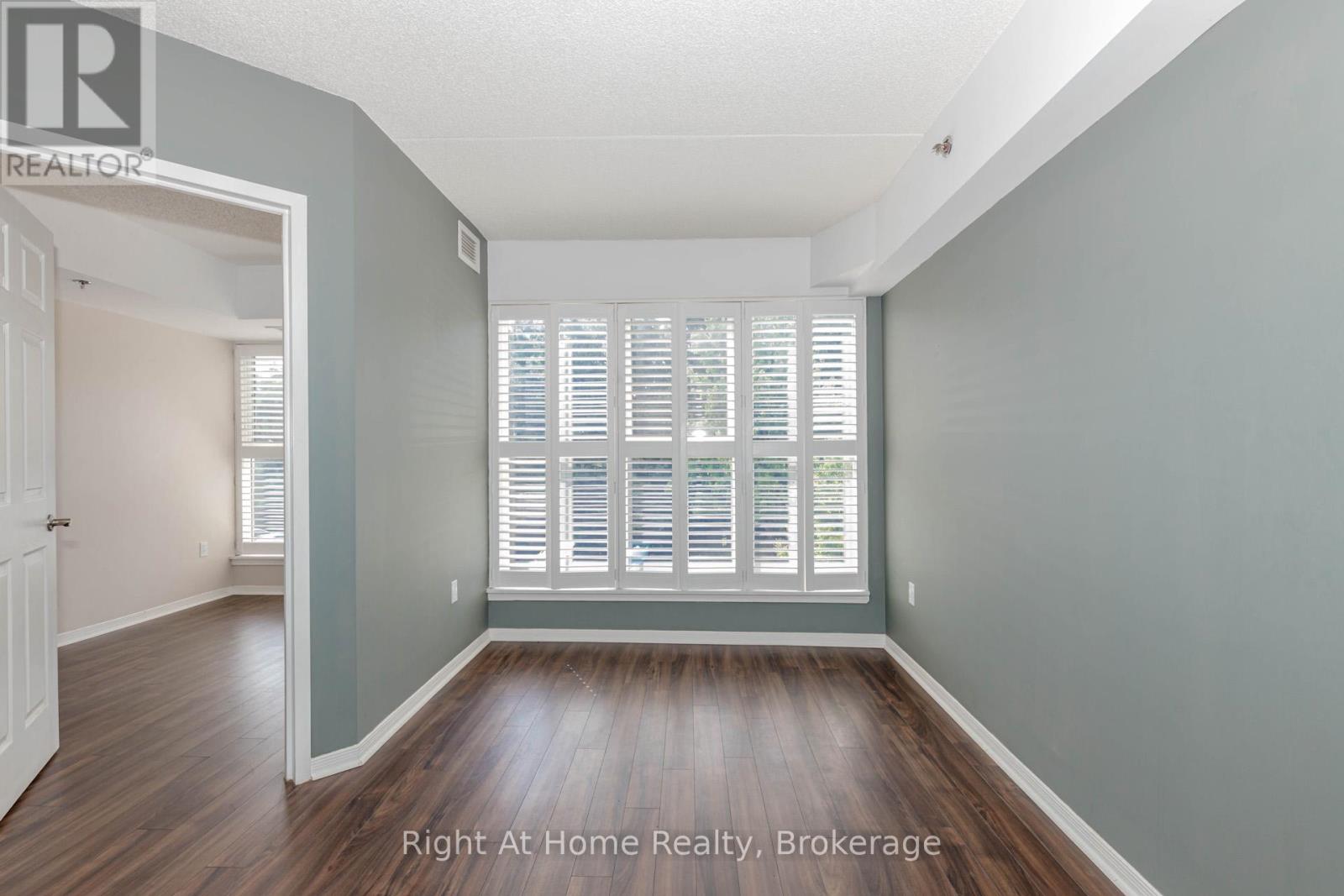 203 - 137 Martin Street, Milton, Ontario  L9T 5H4 - Photo 13 - W12393095