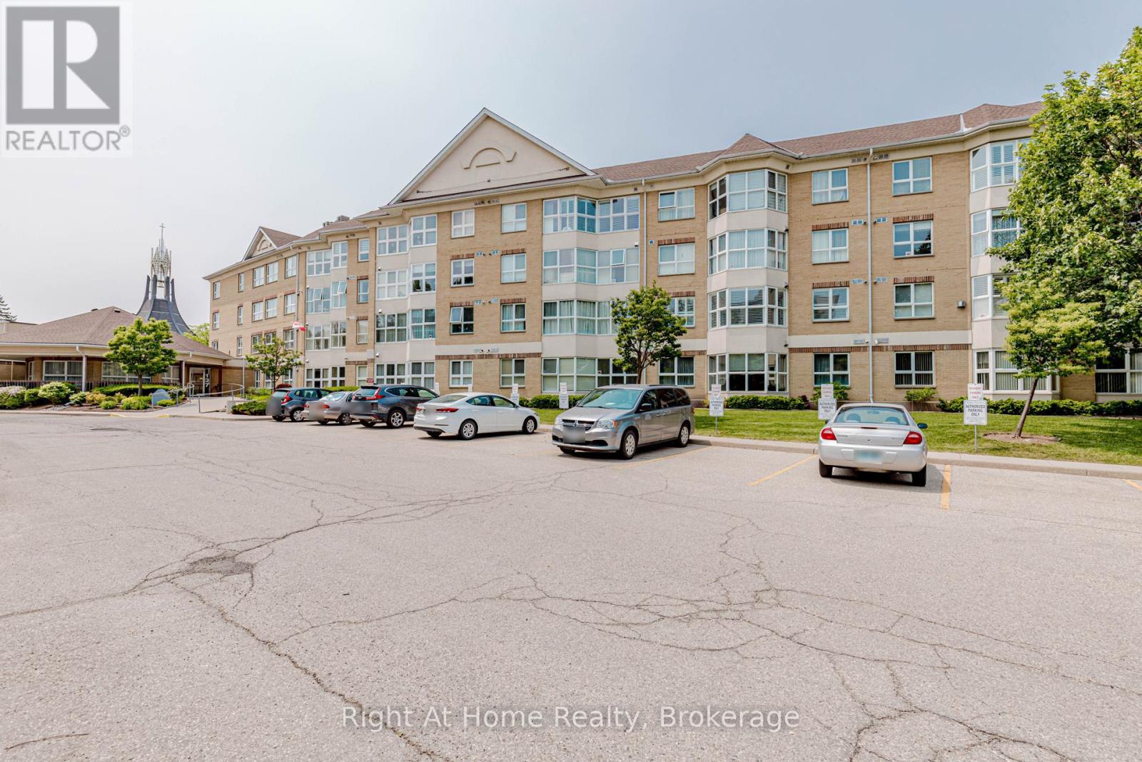 203 - 137 Martin Street, Milton, Ontario  L9T 5H4 - Photo 31 - W12393095