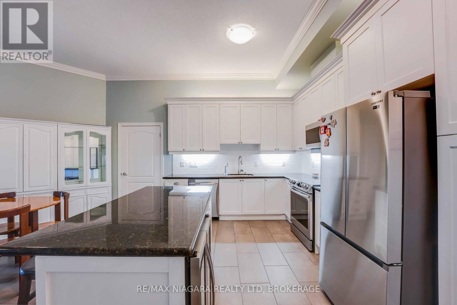 127 - 8111 Forest Glen Drive, Niagara Falls (Mt. Carmel), Ontario  L2H 2Y7 - Photo 20 - X12393085