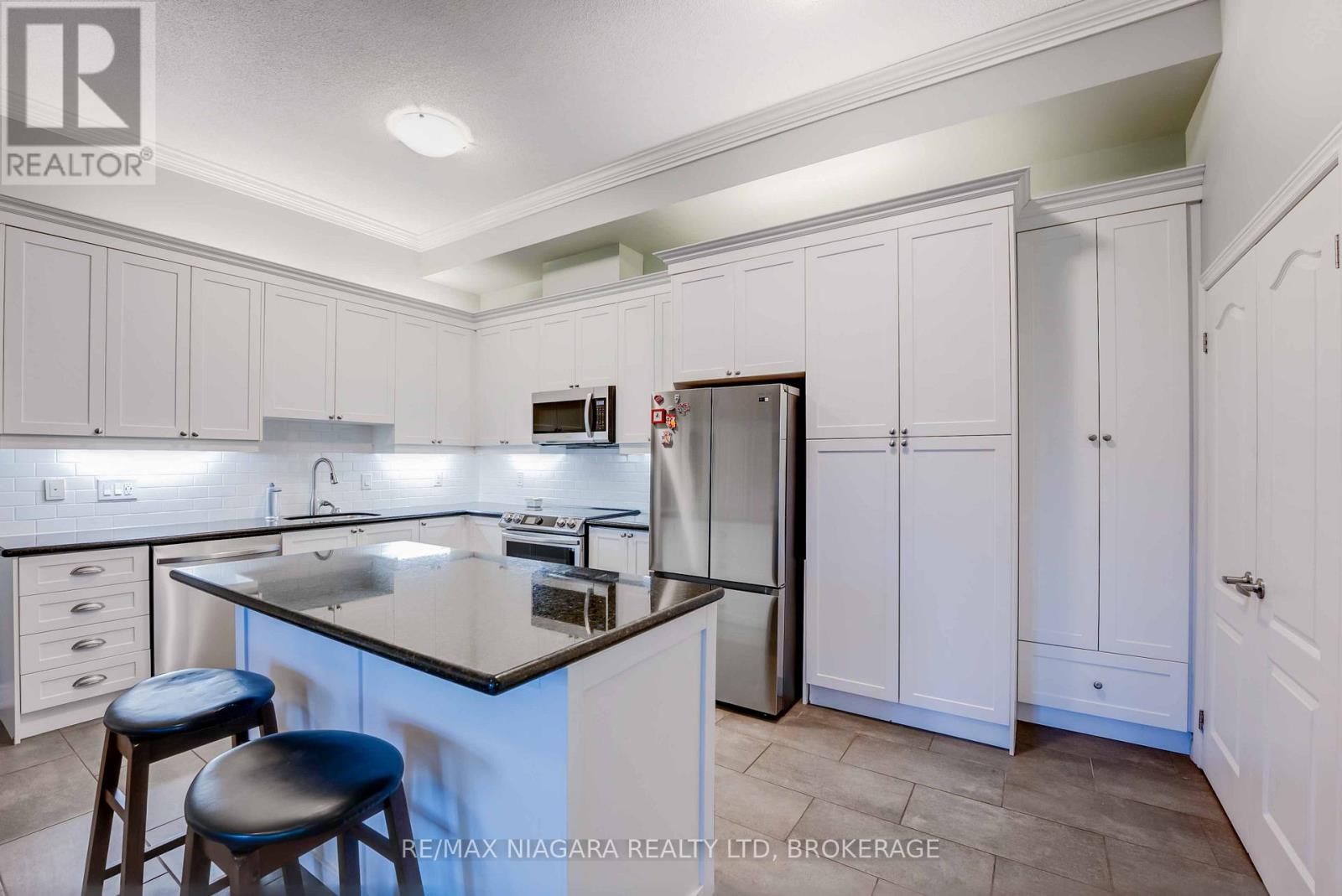 127 - 8111 Forest Glen Drive, Niagara Falls (Mt. Carmel), Ontario  L2H 2Y7 - Photo 21 - X12393085