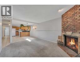 2, 3314 Centre Street Ne Highland Park, Calgary, Ca