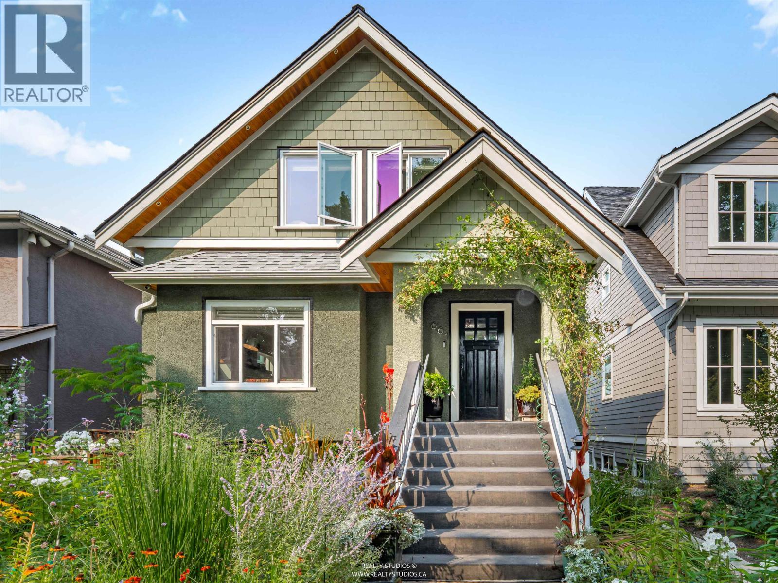 Property at 661 W 20TH AVENUE image 1