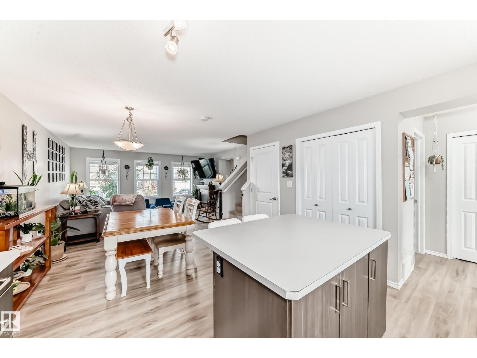398 Simmonds Wy, Leduc, Alberta  T9E 0T9 - Photo 11 - E4456963