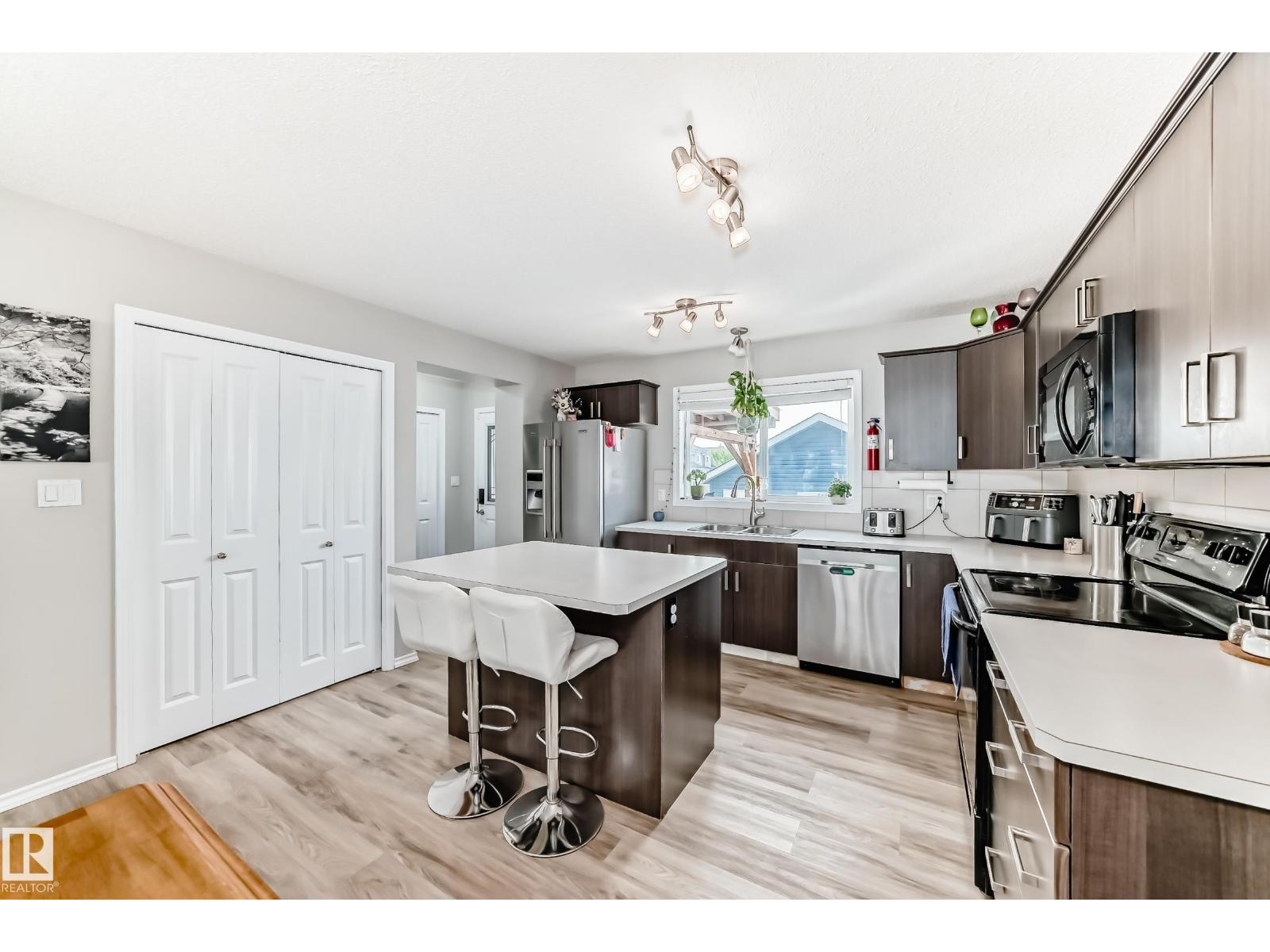398 Simmonds Wy, Leduc, Alberta  T9E 0T9 - Photo 9 - E4456963
