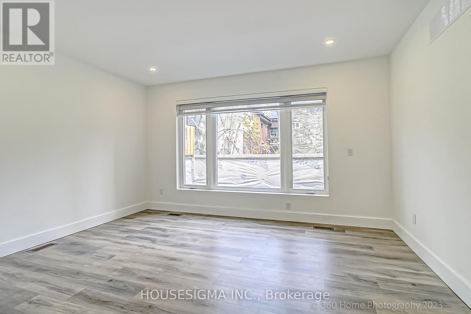 Laneway - 104 Pembroke Street, Toronto, Ontario  M5A 2N8 - Photo 12 - C12393091