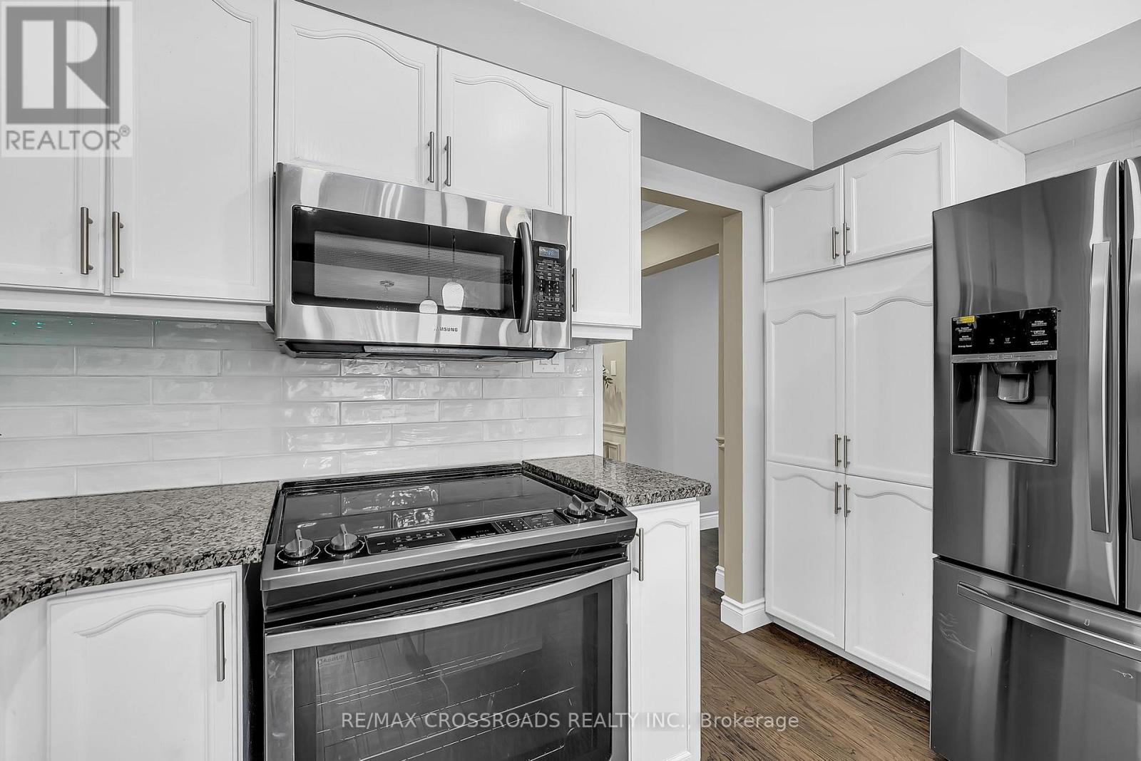 75 Barr Crescent, Brampton, Ontario  L6Z 3E3 - Photo 19 - W12392095