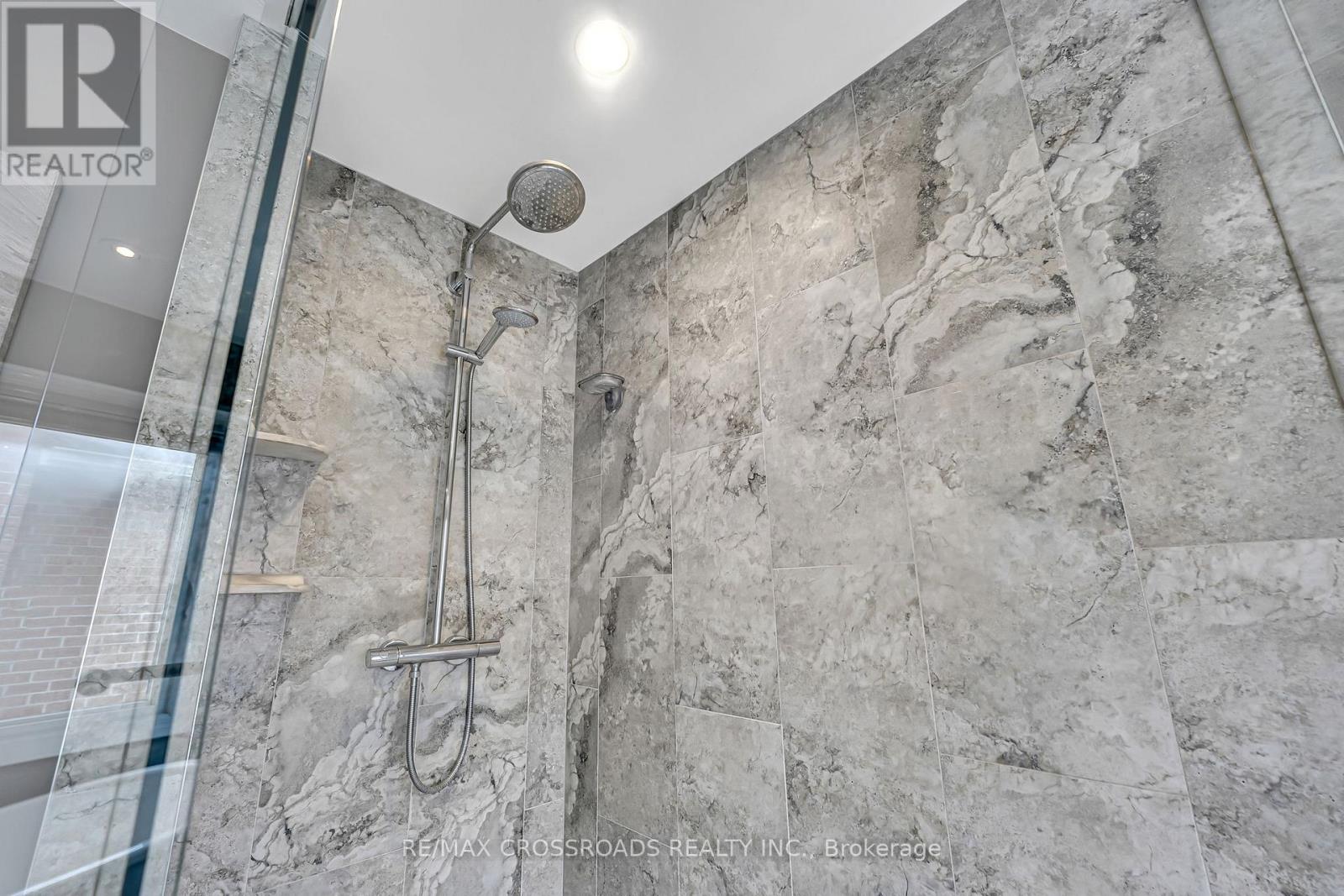 75 Barr Crescent, Brampton, Ontario  L6Z 3E3 - Photo 26 - W12392095