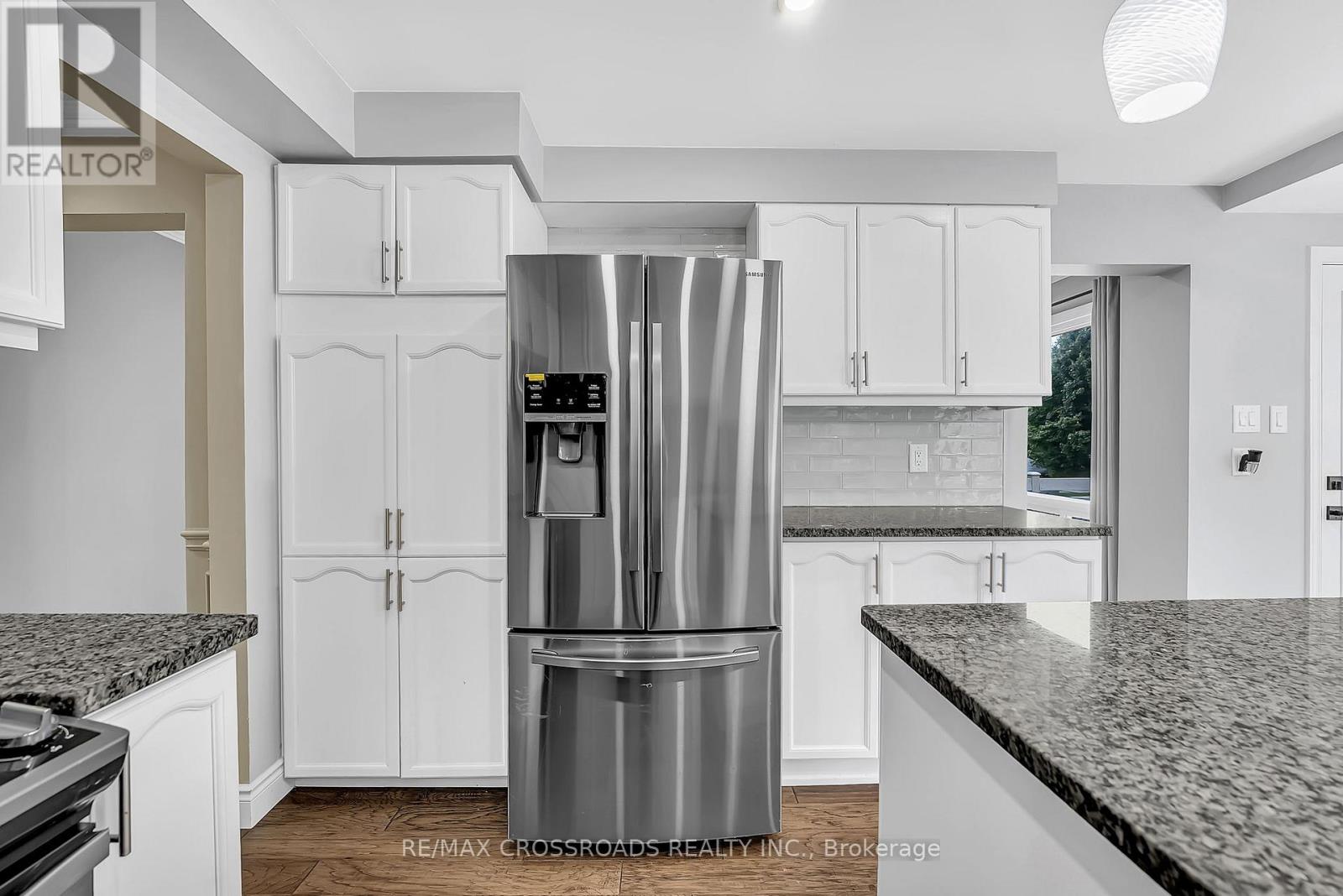 75 Barr Crescent, Brampton, Ontario  L6Z 3E3 - Photo 18 - W12392095