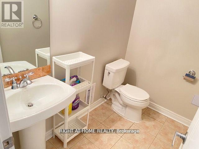 36 Michael Power Place, Toronto, Ontario  M9A 5G9 - Photo 19 - W12393094