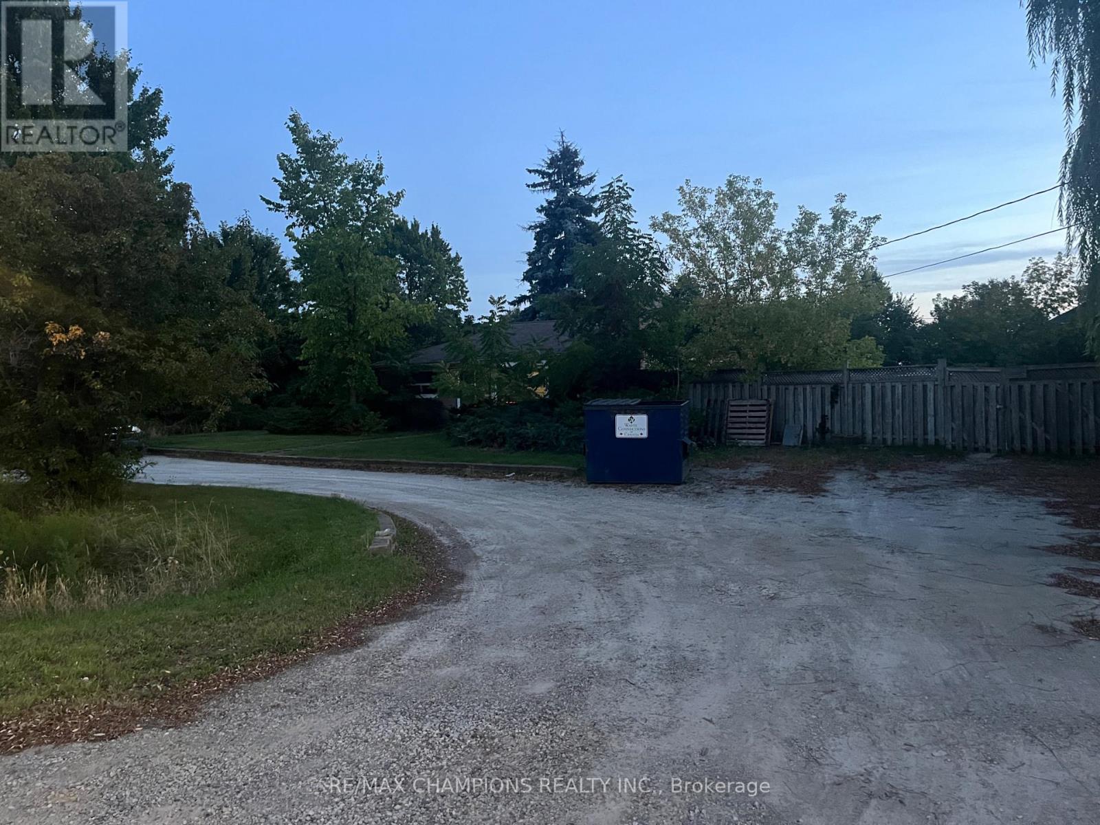 12104 Hurontario Street, Brampton, Ontario  L7A 1E6 - Photo 6 - W12373076