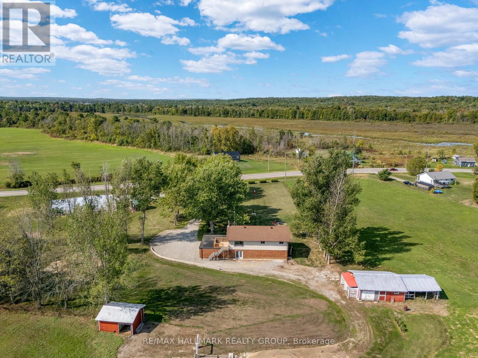 307 County Rd 5 Road, Front Of Yonge, Ontario  K0E 1R0 - Photo 2 - X12393109