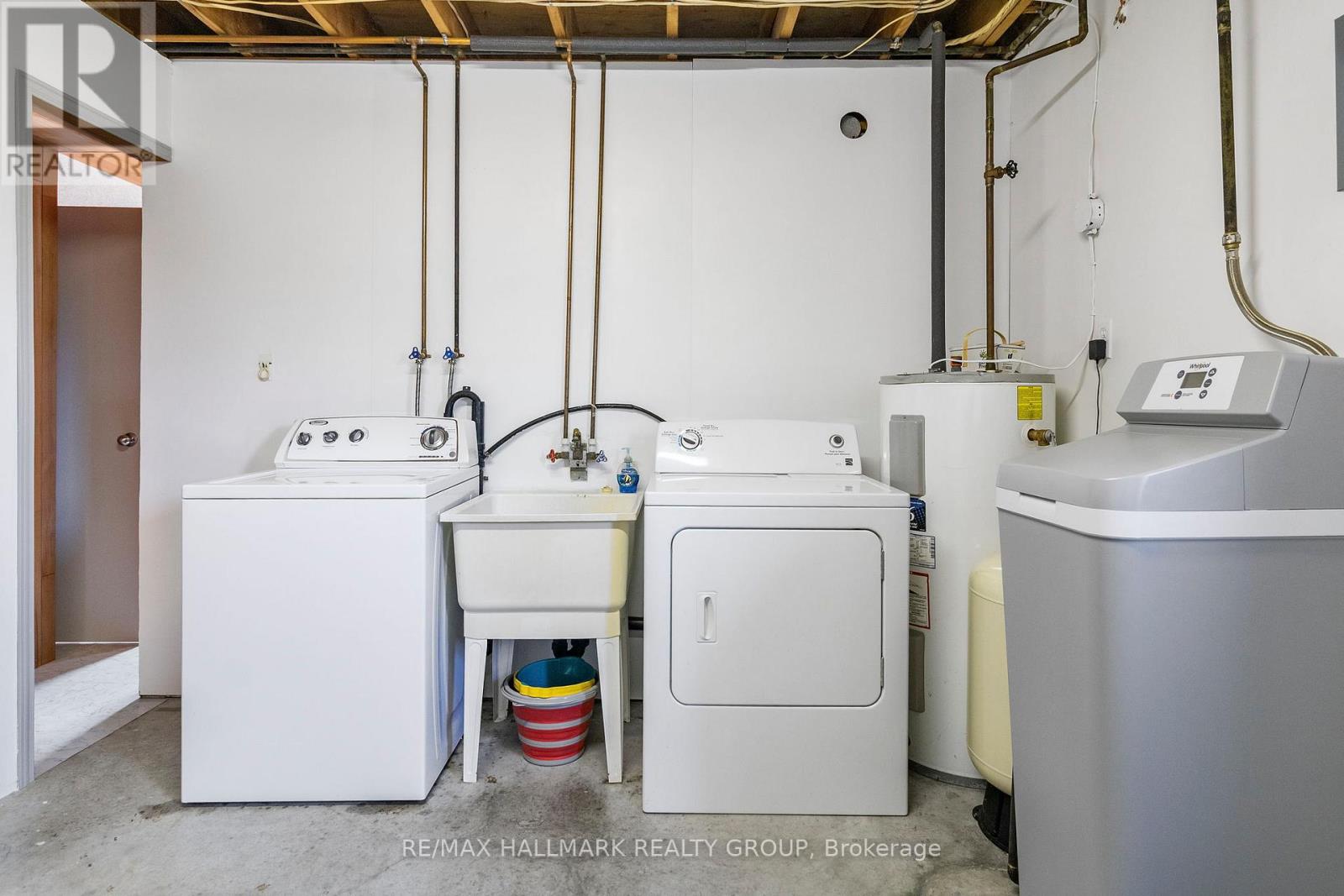 307 County Rd 5 Road, Front Of Yonge, Ontario  K0E 1R0 - Photo 34 - X12393109