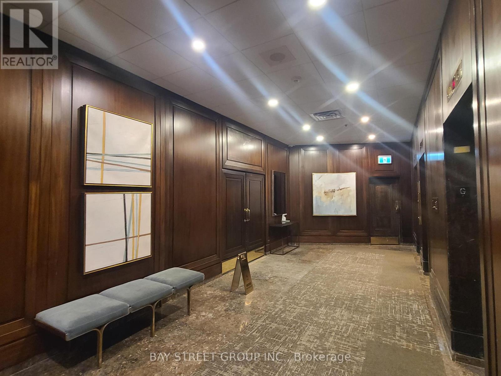 1305 - 65 Harbour Square, Toronto, Ontario  M5J 2L4 - Photo 12 - C12392531