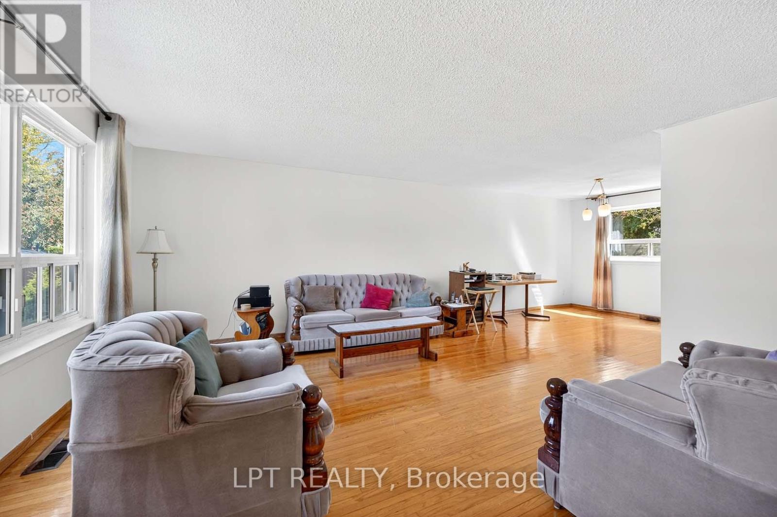 49 Kentish Crescent, Toronto, Ontario  M1S 2Z3 - Photo 7 - E12389381