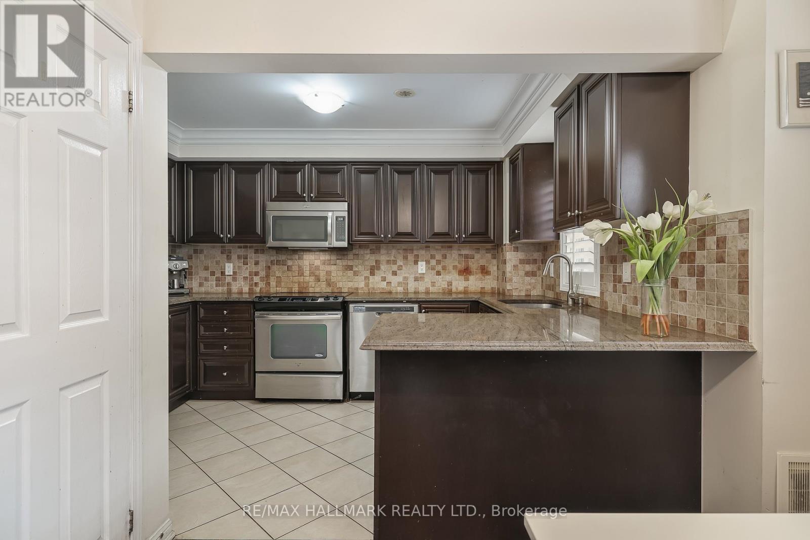 Property at 9 - 30 MENDELSSOHN STREET image 5