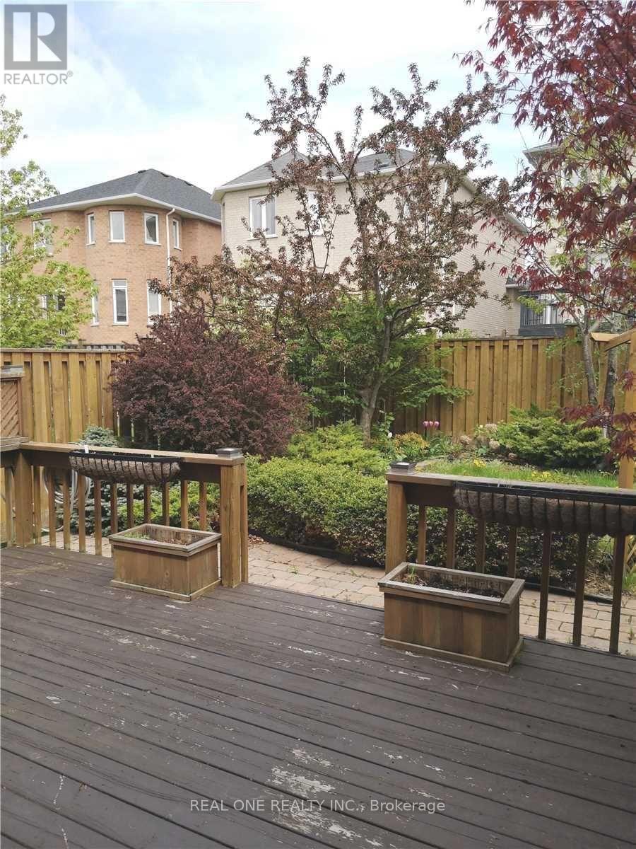 2 Bedrooms - 34 Edelweiss Avenue, Richmond Hill, Ontario  L4E 4L8 - Photo 9 - N12393102
