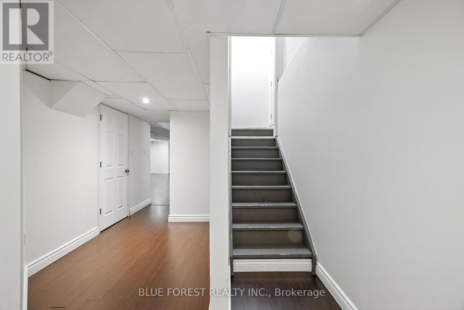 2087 Foxwood Avenue, London North (North S), Ontario  N6G 0C7 - Photo 25 - X12390781
