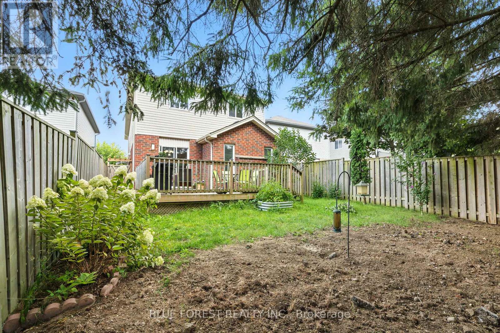 2087 Foxwood Avenue, London North (North S), Ontario  N6G 0C7 - Photo 33 - X12390781
