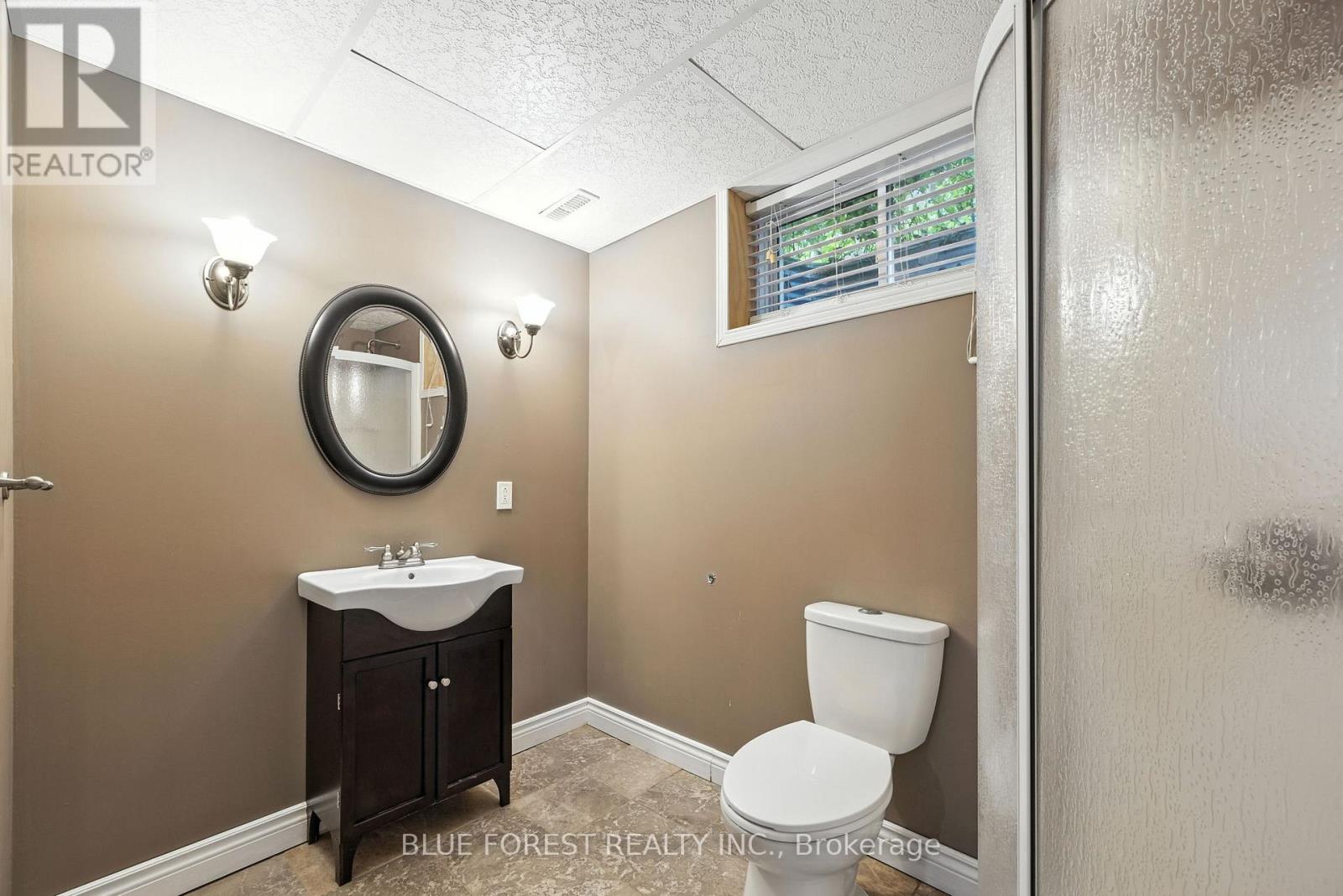 2087 Foxwood Avenue, London North (North S), Ontario  N6G 0C7 - Photo 29 - X12390781