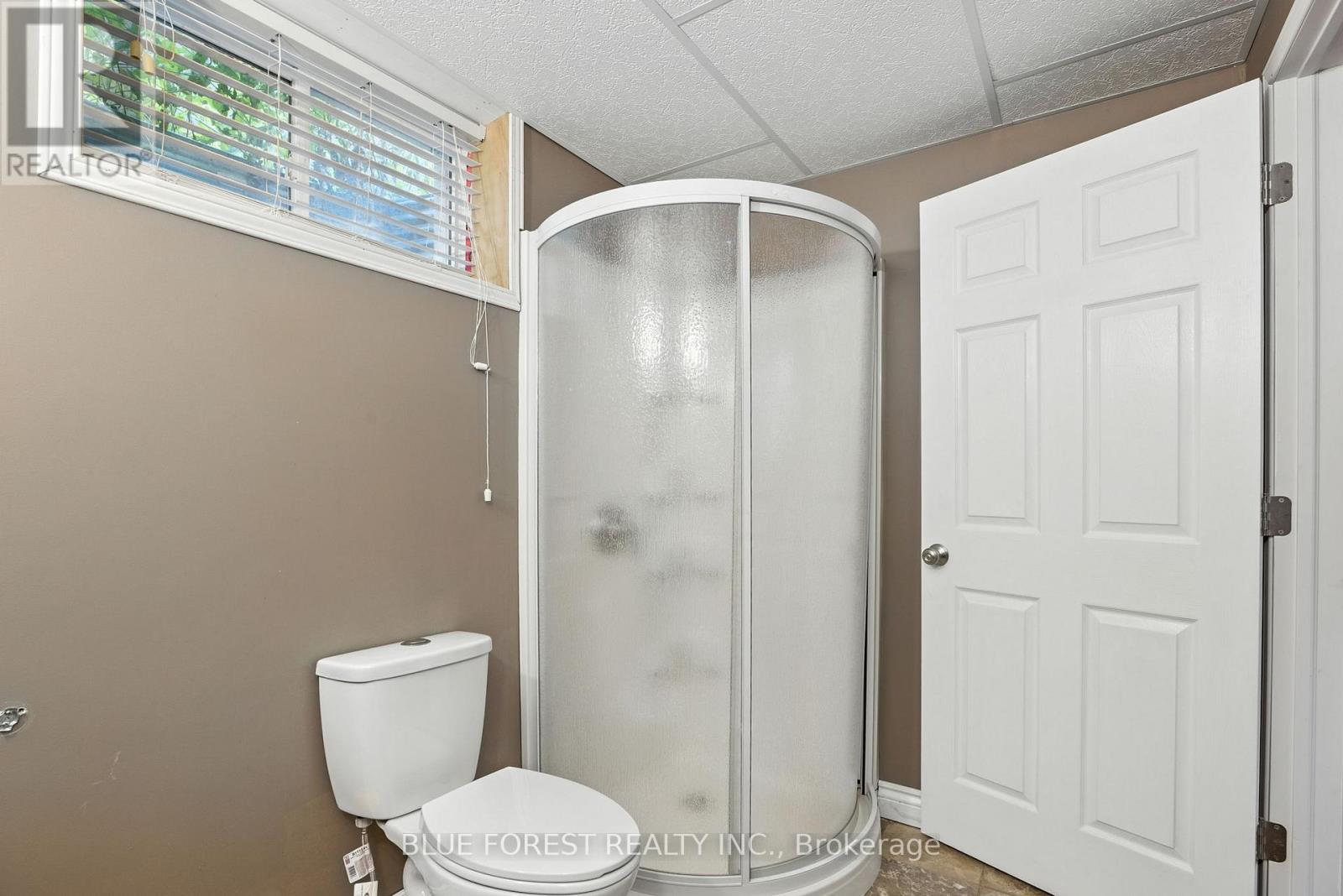 2087 Foxwood Avenue, London North (North S), Ontario  N6G 0C7 - Photo 30 - X12390781