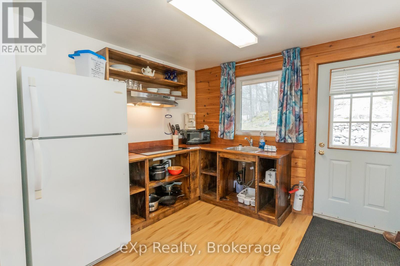 5333 Highway 124 Highway, Magnetawan, Ontario  P0A 1P0 - Photo 15 - X12393140