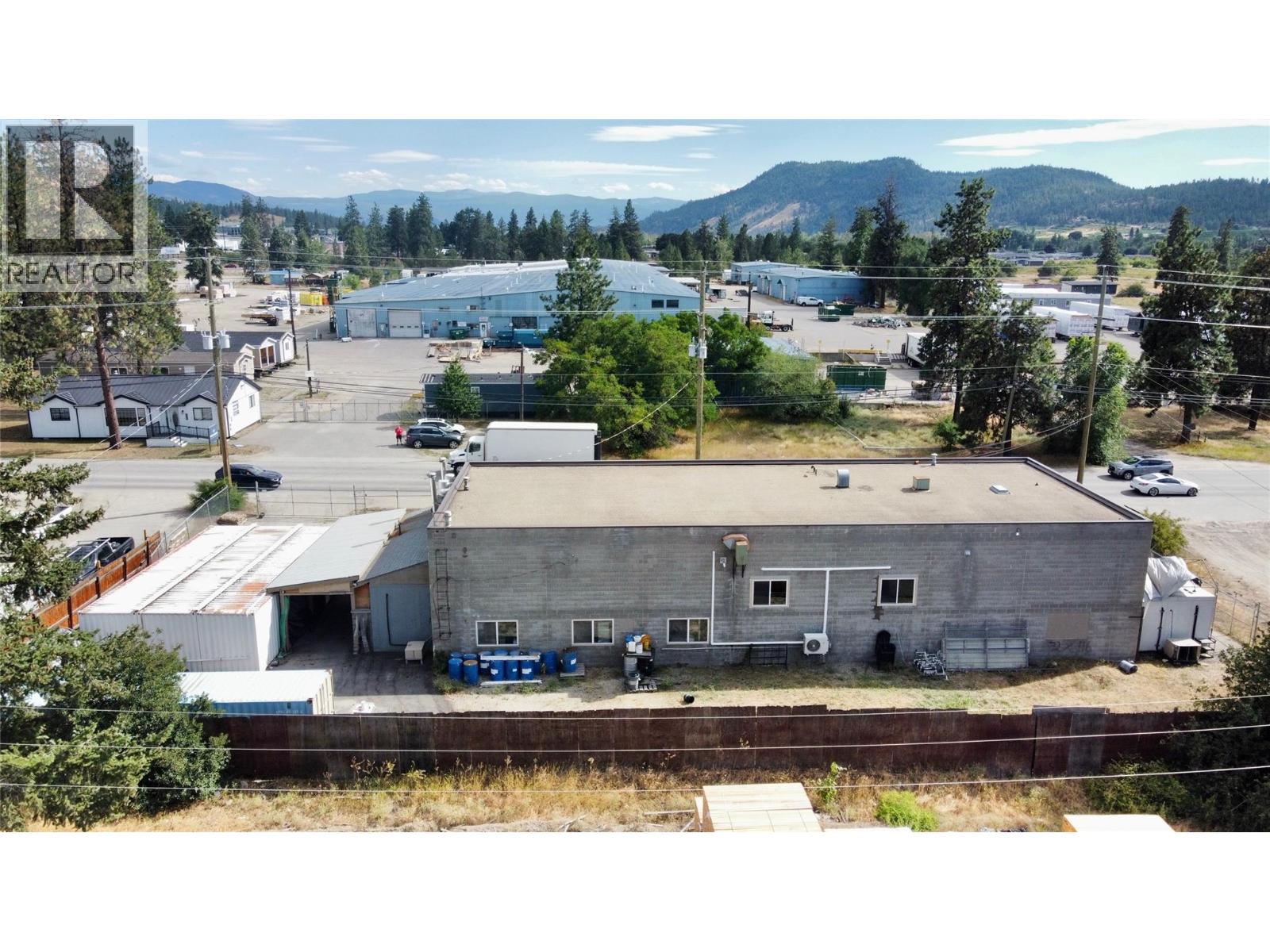 470 Beaver Lake Road Kelowna Photo 3