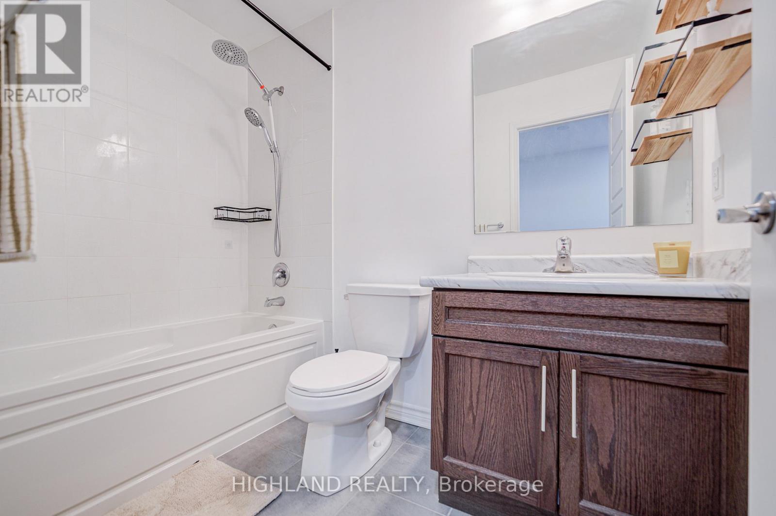 283 Murlock Heights, Milton, Ontario  L9E 1C2 - Photo 15 - W12393125