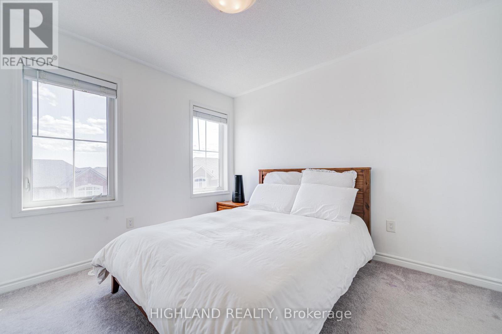 283 Murlock Heights, Milton, Ontario  L9E 1C2 - Photo 19 - W12393125