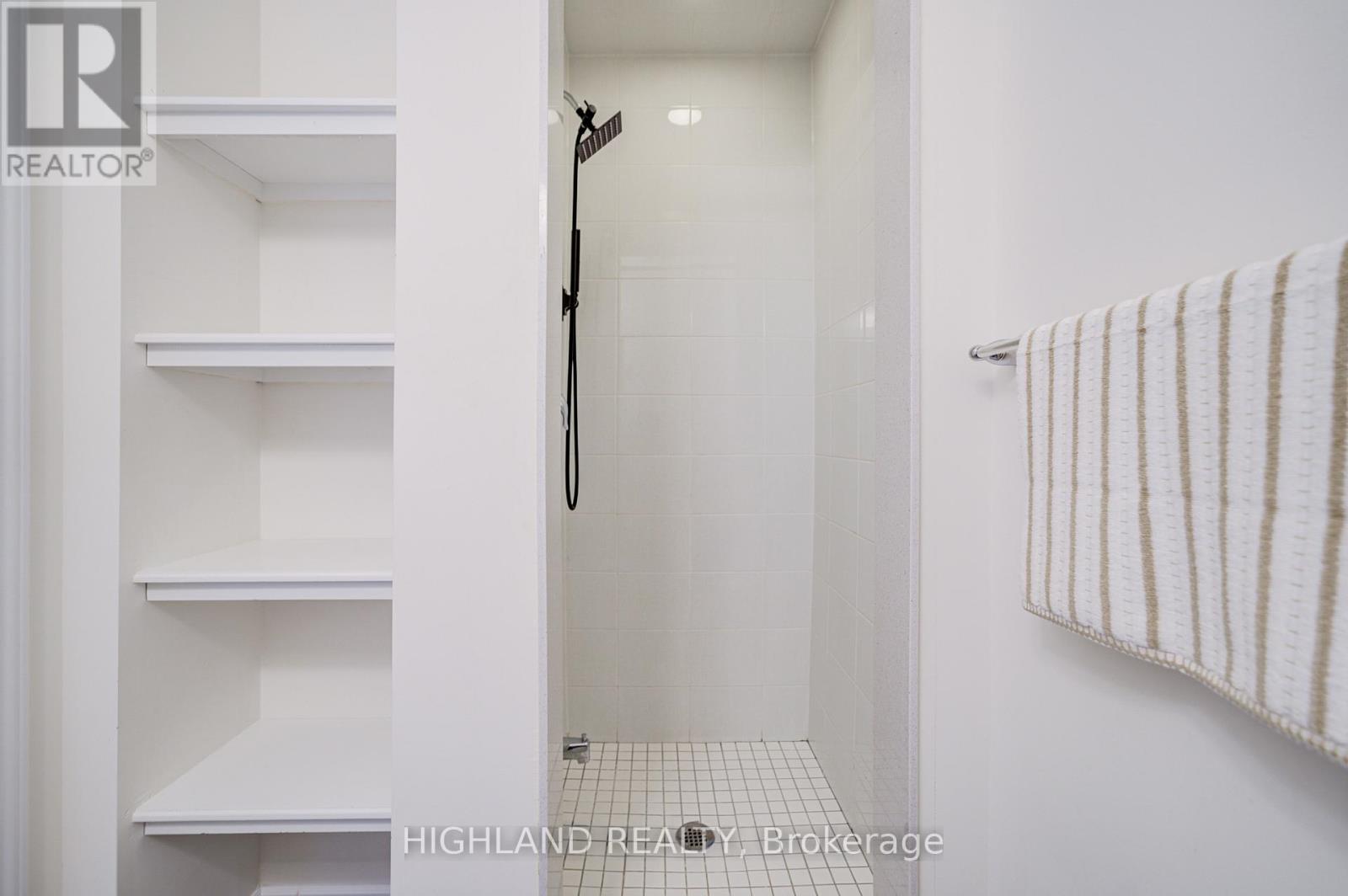 283 Murlock Heights, Milton, Ontario  L9E 1C2 - Photo 22 - W12393125