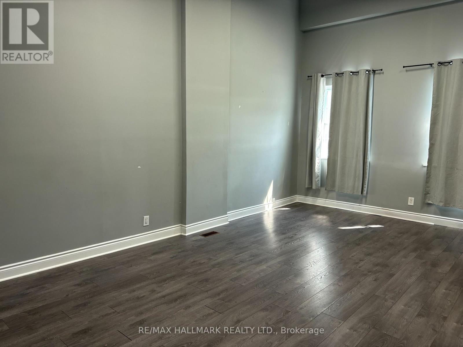 221-223 Dundas Street, London East (East K), Ontario  M6A 1H1 - Photo 8 - X12393101
