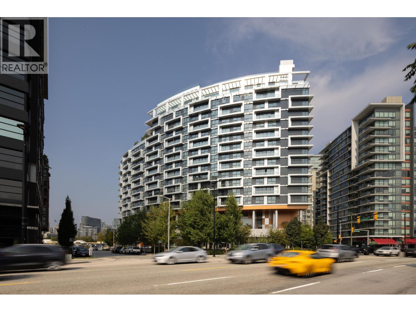 1013 1768 COOK STREET, Vancouver, British Columbia