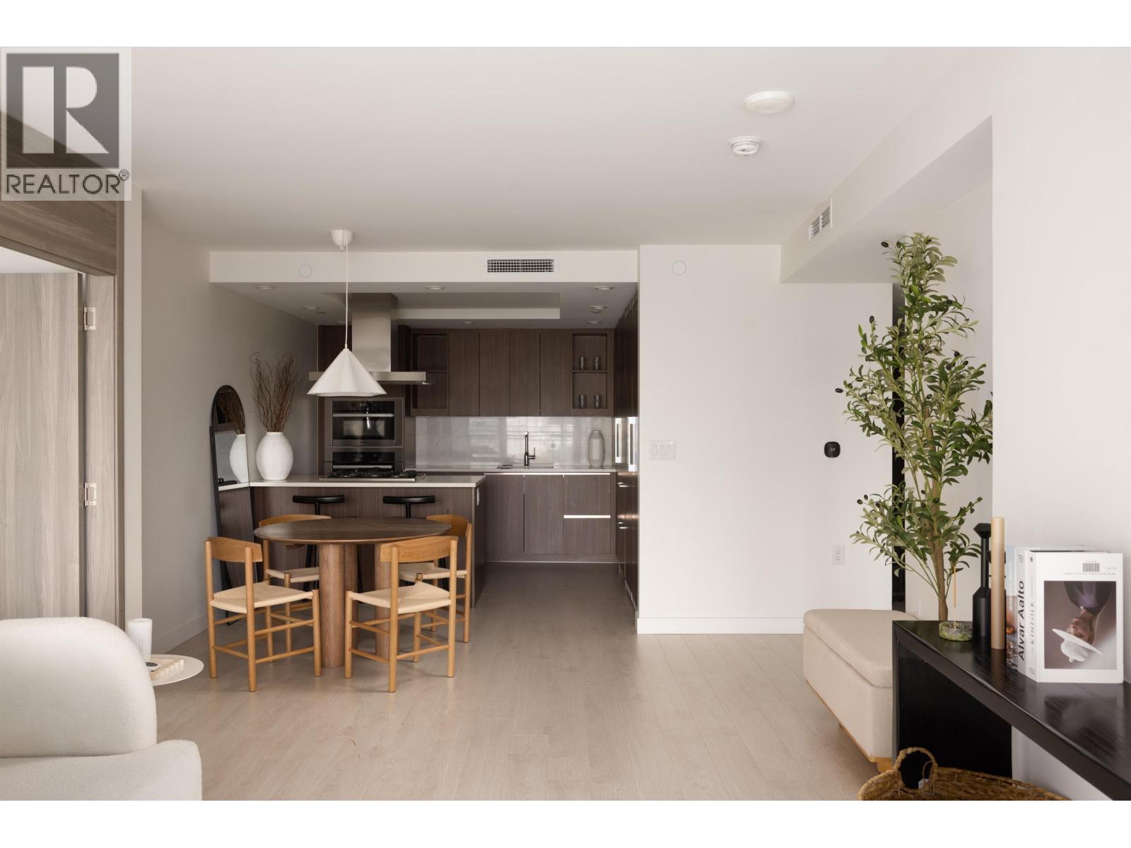 1013 1768 Cook Street, Vancouver, British Columbia  V5Y 0N3 - Photo 9 - R3046034