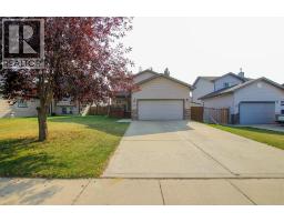 5857 Park Street Panorama Estates, Blackfalds, Ca