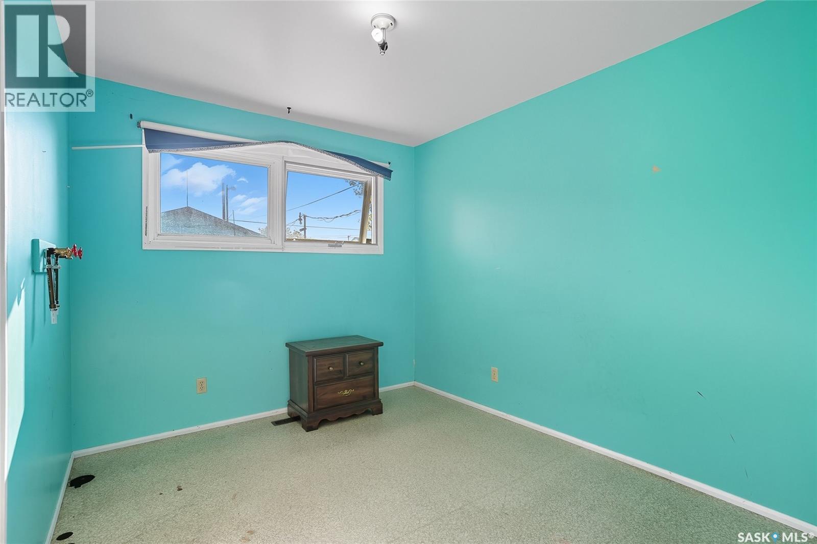 308 3rd Avenue, Young, Saskatchewan  S0K 4Y0 - Photo 17 - SK017803