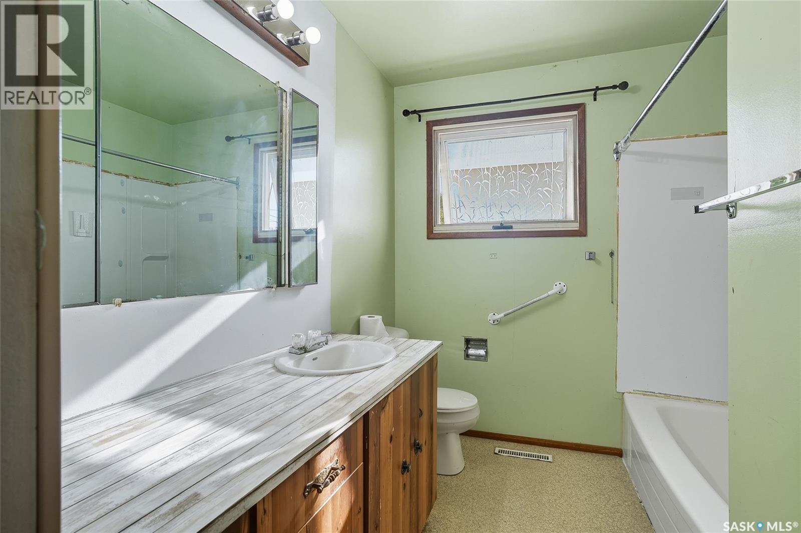 308 3rd Avenue, Young, Saskatchewan  S0K 4Y0 - Photo 19 - SK017803