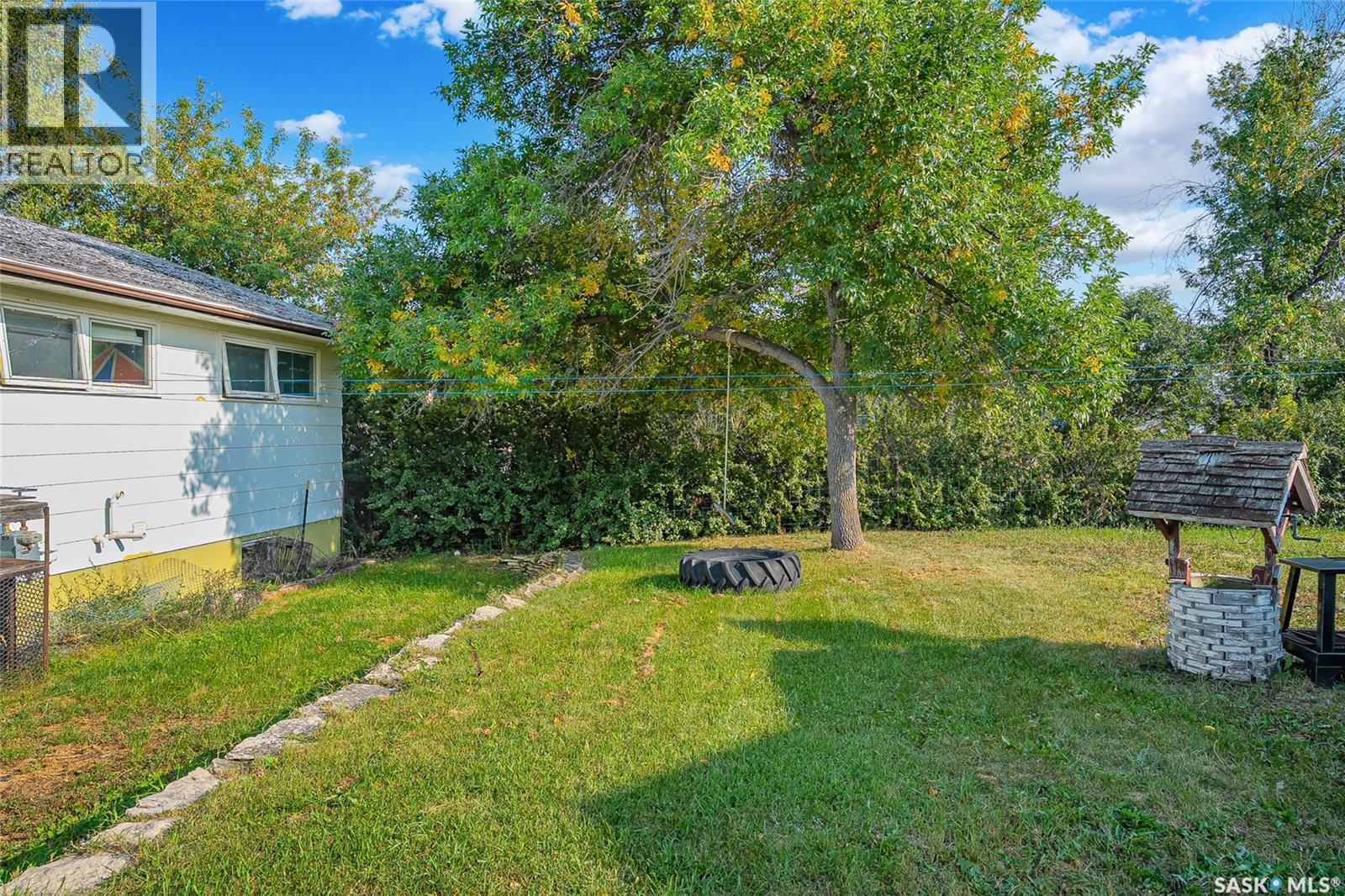 308 3rd Avenue, Young, Saskatchewan  S0K 4Y0 - Photo 31 - SK017803